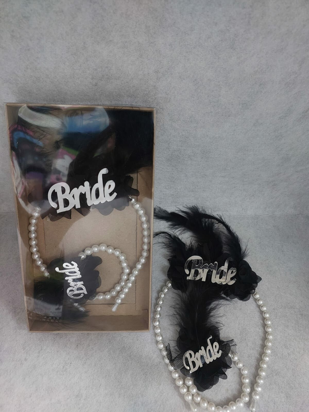 TÜYLÜ TAC BİLEKLİK BRIDE SİYAH GÜMÜŞ
